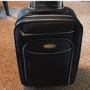 Samsonite Blk, roller carry-on bag. New Cond.